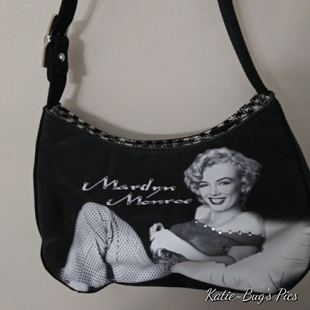 Nwot Marilyn Monroe purse (small)